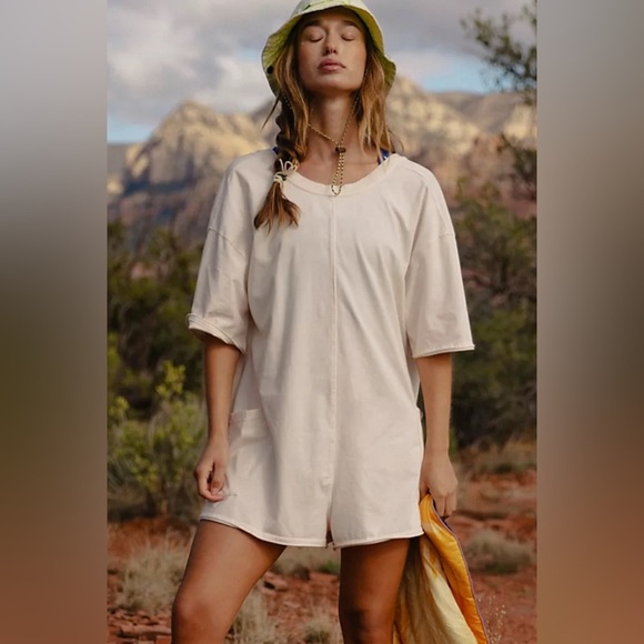 Free People Hot Shot Tee Romper with Pockets in Bleached Clay Size XL NWOT - Picture 4 of 8
